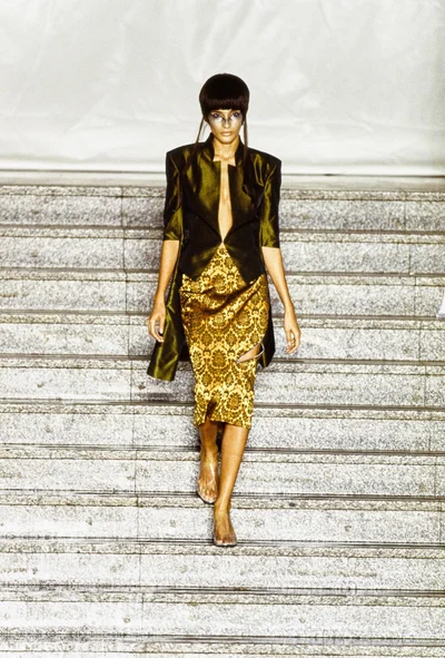 Look 18